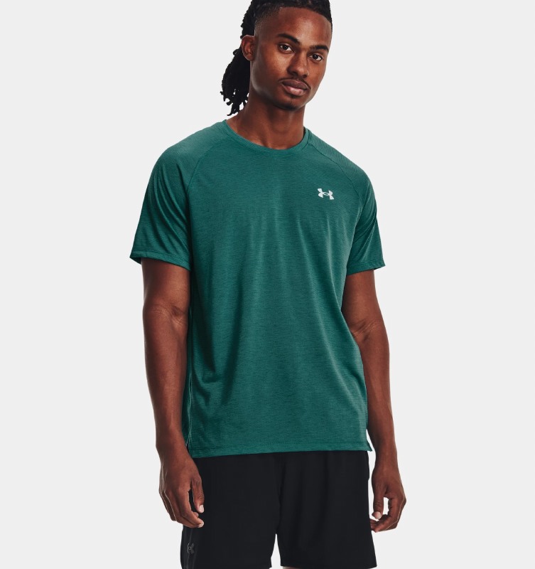 Under armour best sale runs small